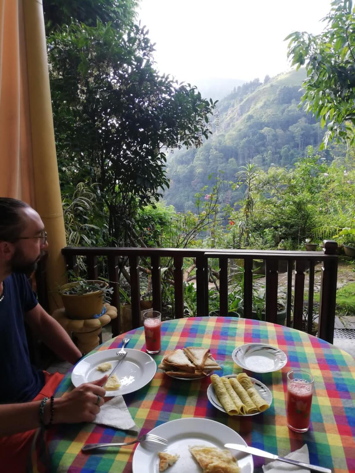 Pasan Guest Bed & Breakfast Ела Екстериор снимка