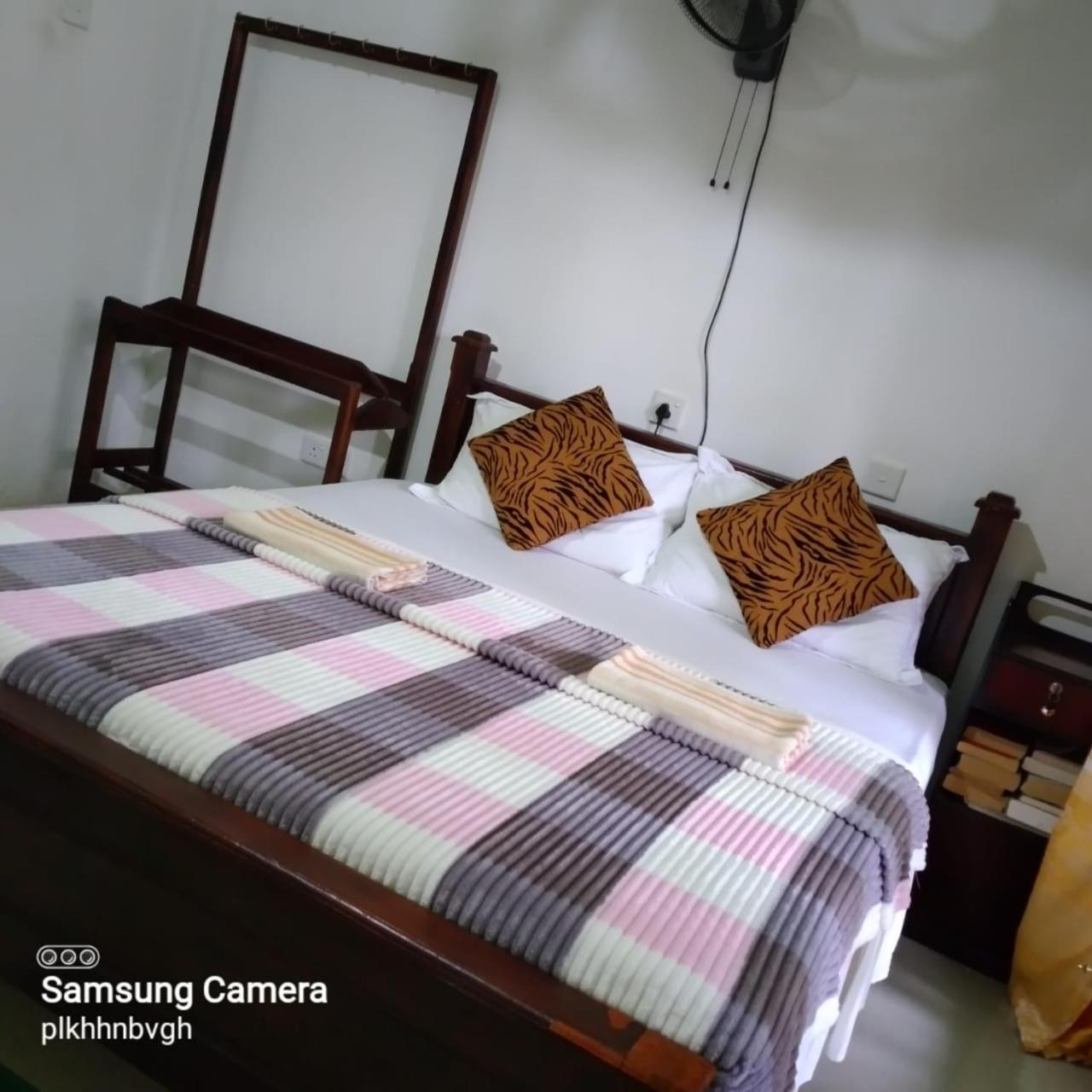 Pasan Guest Bed & Breakfast Ела Екстериор снимка