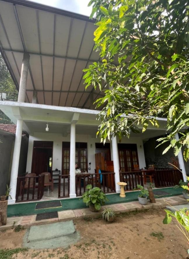 Pasan Guest Bed & Breakfast Ела Екстериор снимка