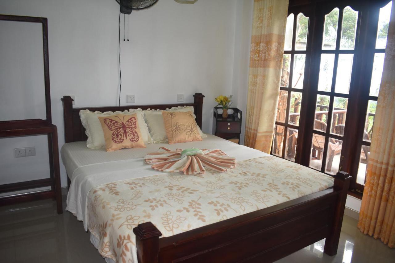 Pasan Guest Bed & Breakfast Ела Екстериор снимка
